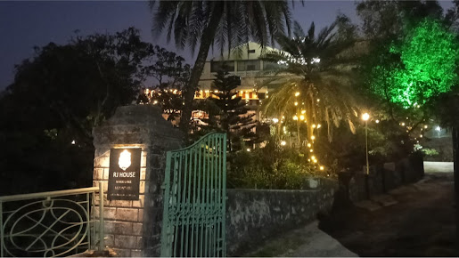Hotel R.J.House